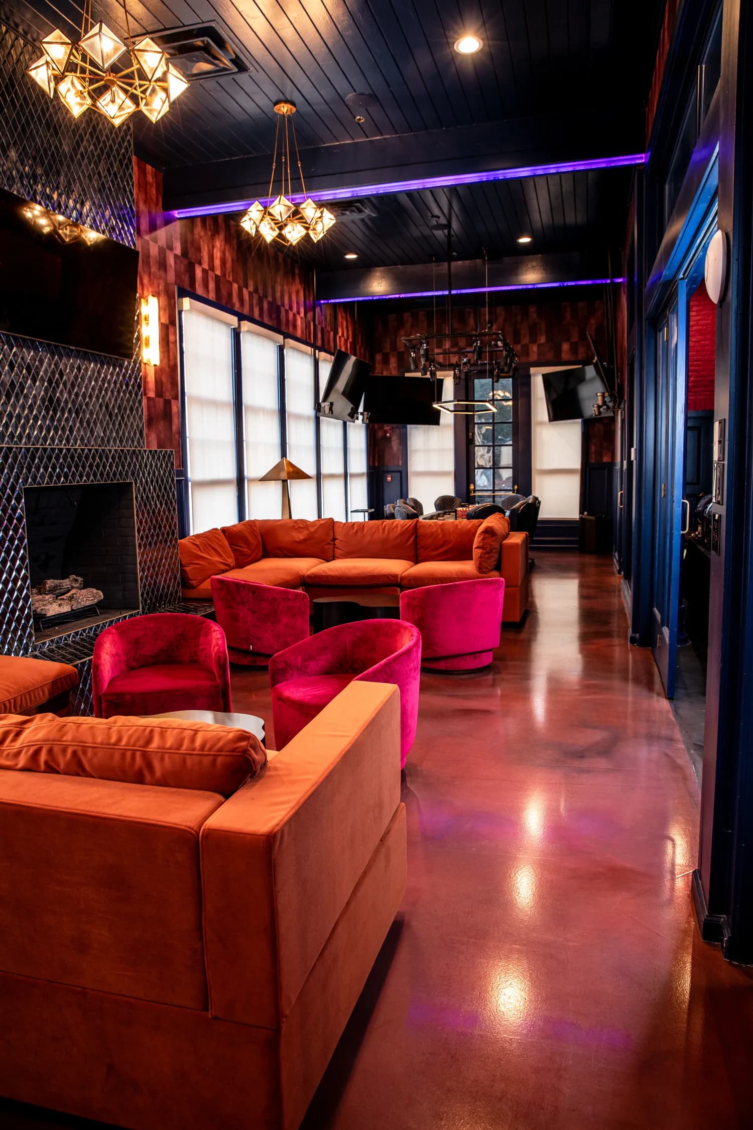 The Hearts Lounge inside Showdown Social